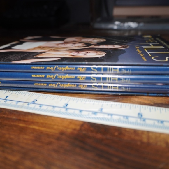 The Hills The Complete First Season DVD - 2007 - MTV Season 1 (3 Disc Set) - Picture 3 of 7